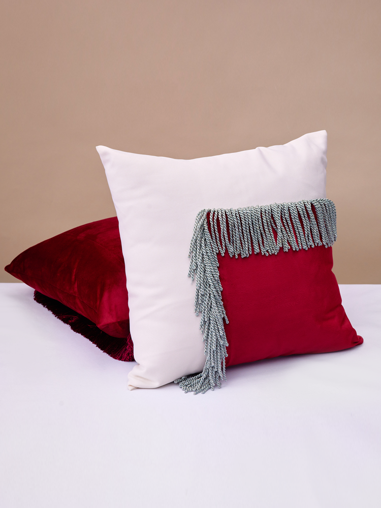 Pillowcase with large fringe