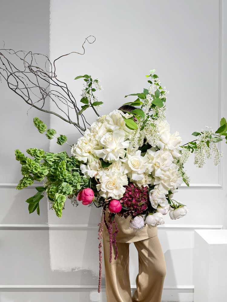 Flower delivery in Dubai: The meadow in bloom bouquet