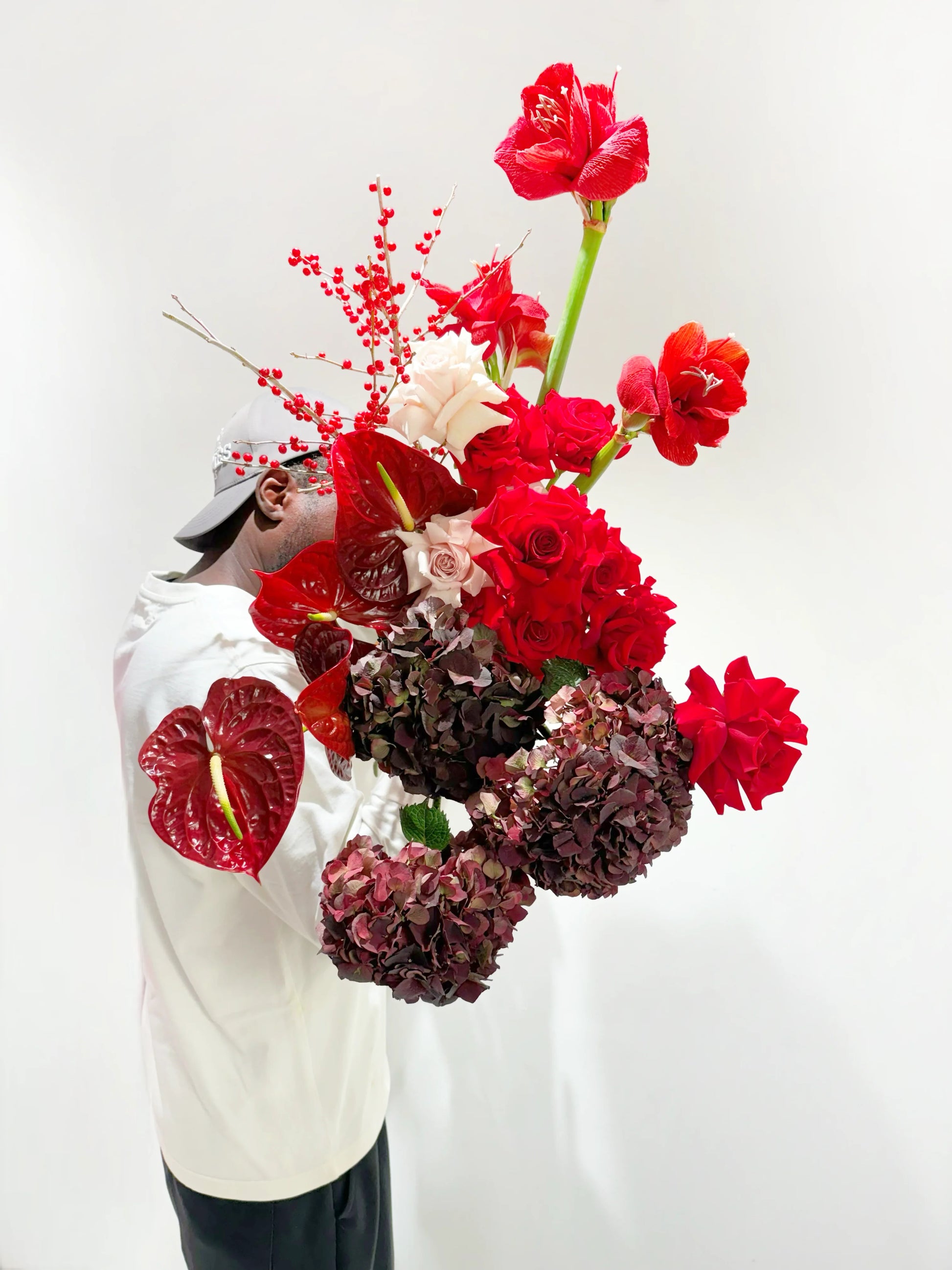 Flower delivery in Dubai: The scarlet rhapsody bouquet