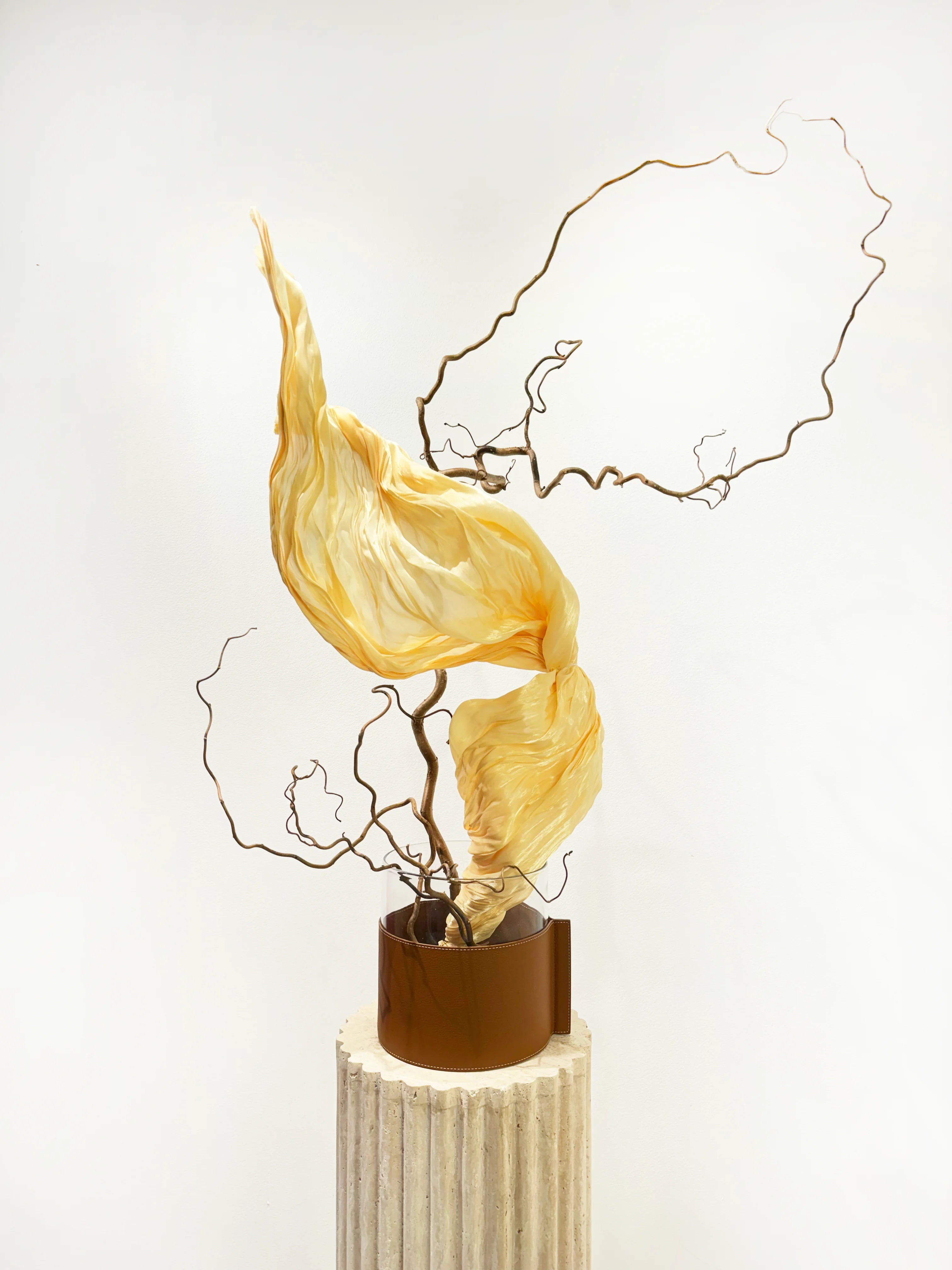 Dubai florist: The whispers of silk arrangement